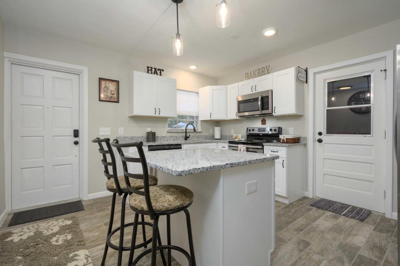 Lakefront Home With Screened Porch And Grill Winter Haven Ngoại thất bức ảnh